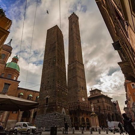 Realkasa Towers Flat Apartment Bologna Bagian luar foto